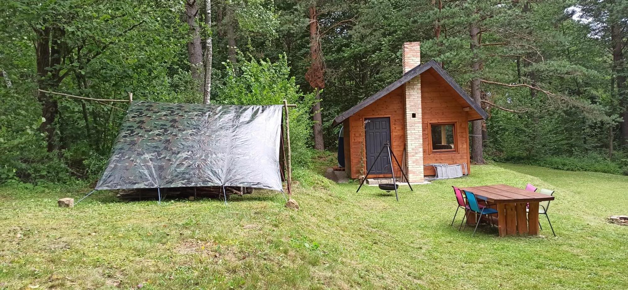 Survivalowa Chata W Lesie Bukowsko Eksteriør bilde